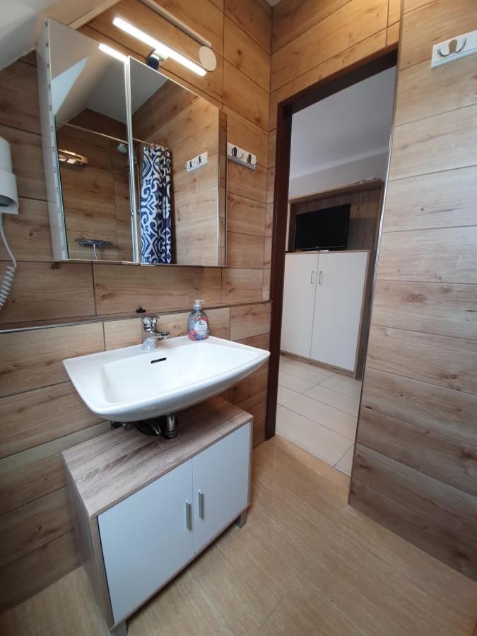 Hotel Kenny & Henry Куксхавен Екстериор снимка