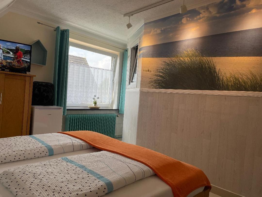 Hotel Kenny & Henry Куксхавен Екстериор снимка