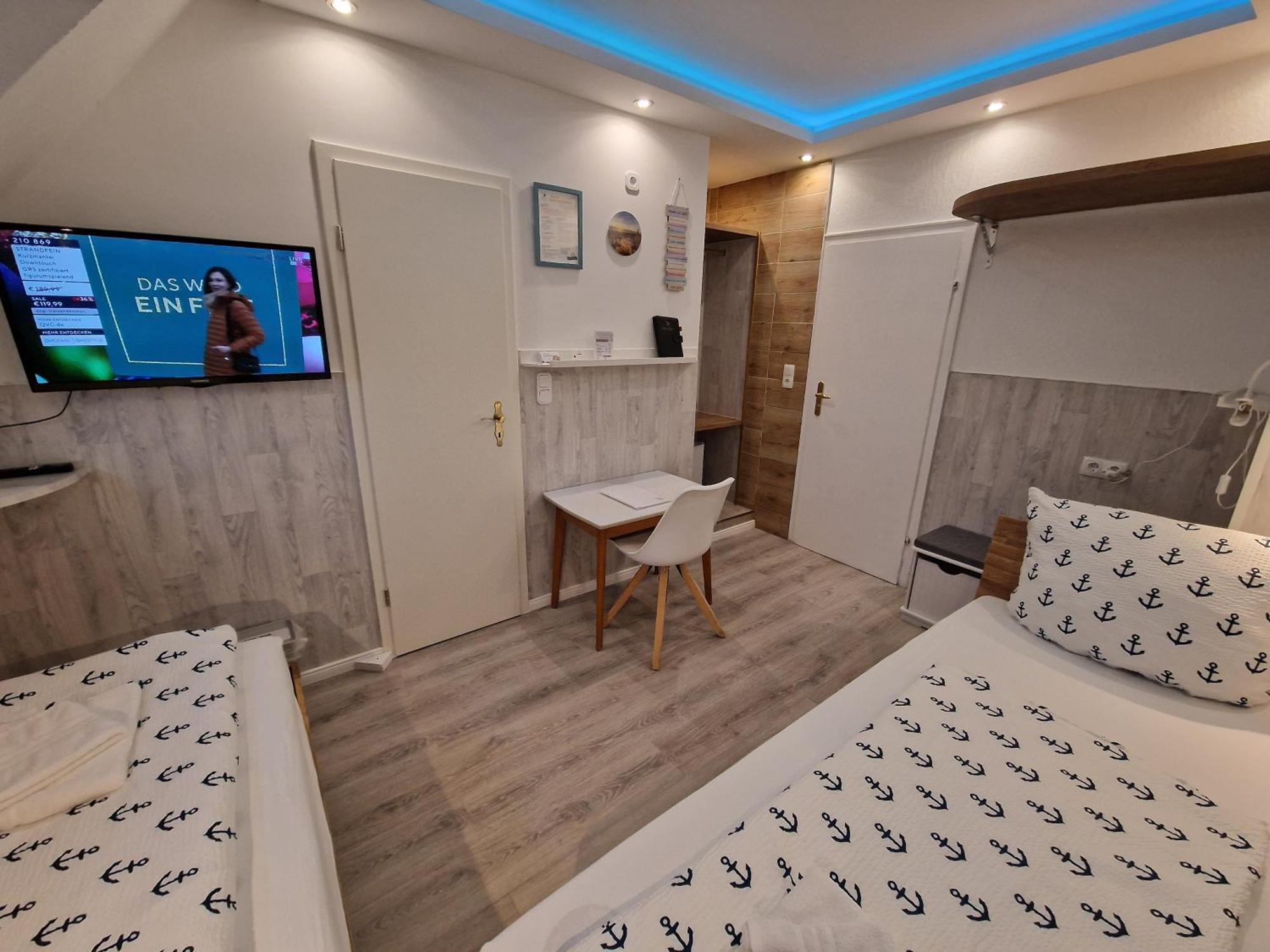 Hotel Kenny & Henry Куксхавен Екстериор снимка
